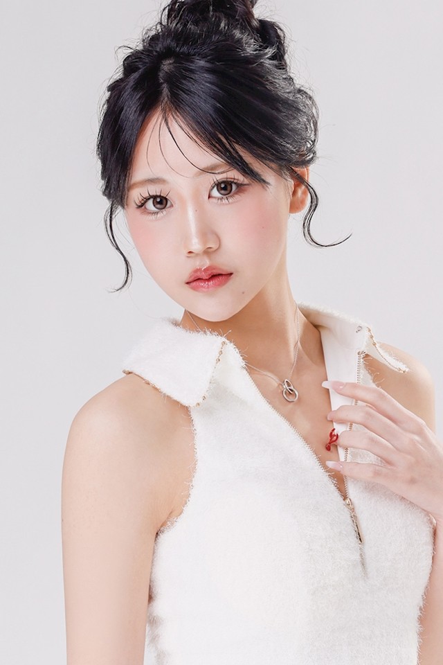 紫蝶 ゆりか